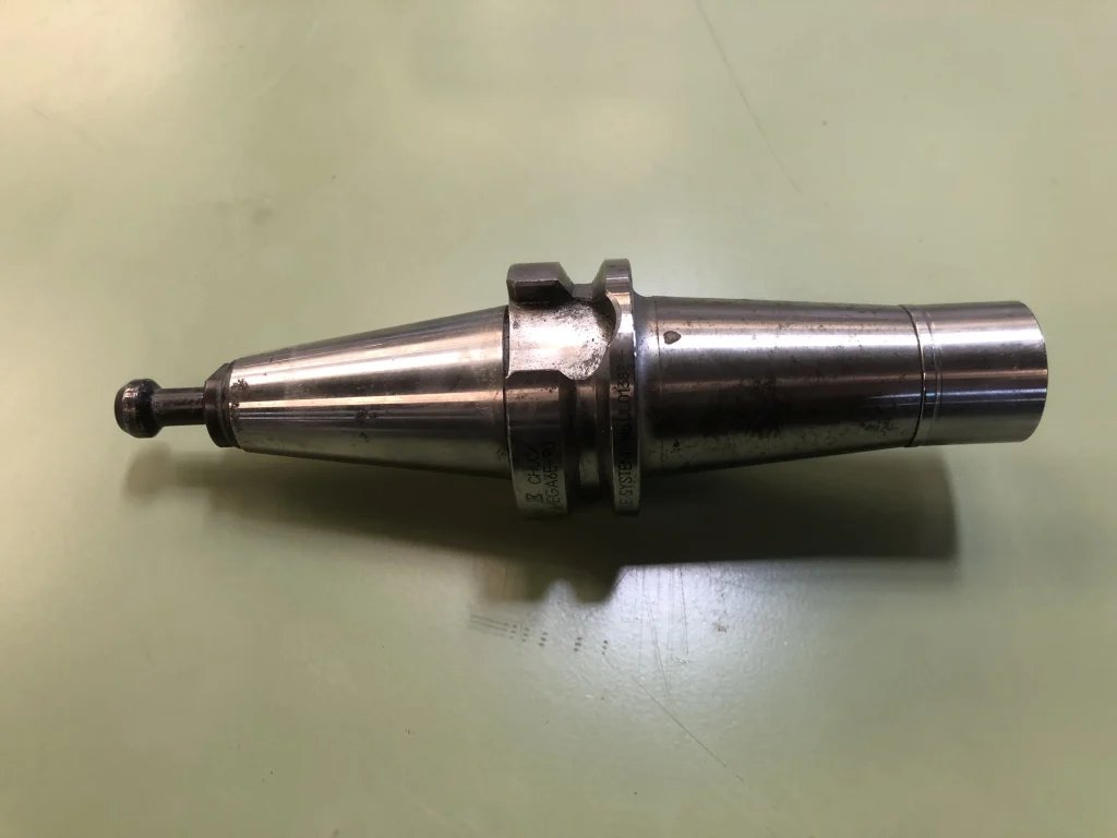 大昭和精機 BIG BBT30 BBT30-MEGA6E-90 / BIG DAISHOWA BBT30 Mega E Chuck BBT30-MEGA6E-90 TV220123