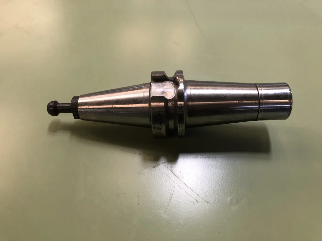 大昭和精機 BIG BBT30 BBT30-MEGA6E-90 / BIG DAISHOWA BBT30 Mega E Chuck BBT30-MEGA6E-90 TV220128