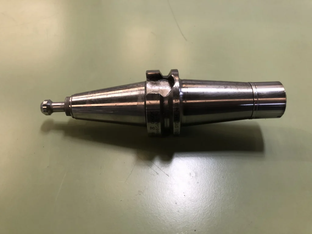 大昭和精機 BIG BBT30 BBT30-MEGA6E-90 / BIG DAISHOWA BBT30 Mega E Chuck BBT30-MEGA6E-90 TV220130
