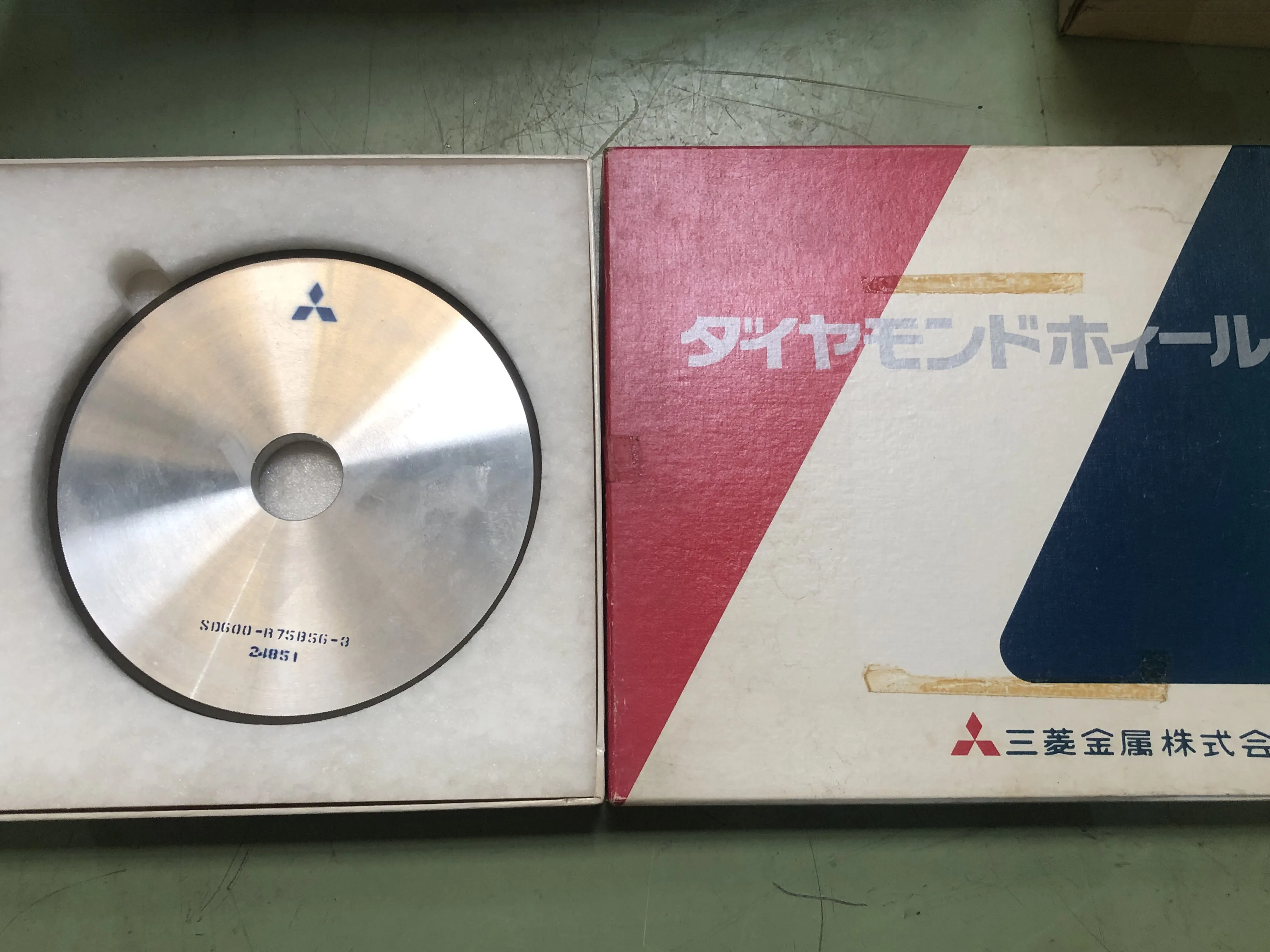三菱マテリアル ダイヤモンドホイール SD600-R75B56-3 / MITSUBISHI MATERIALS Diamond Wheel SD600-R75B56-3 TW230020