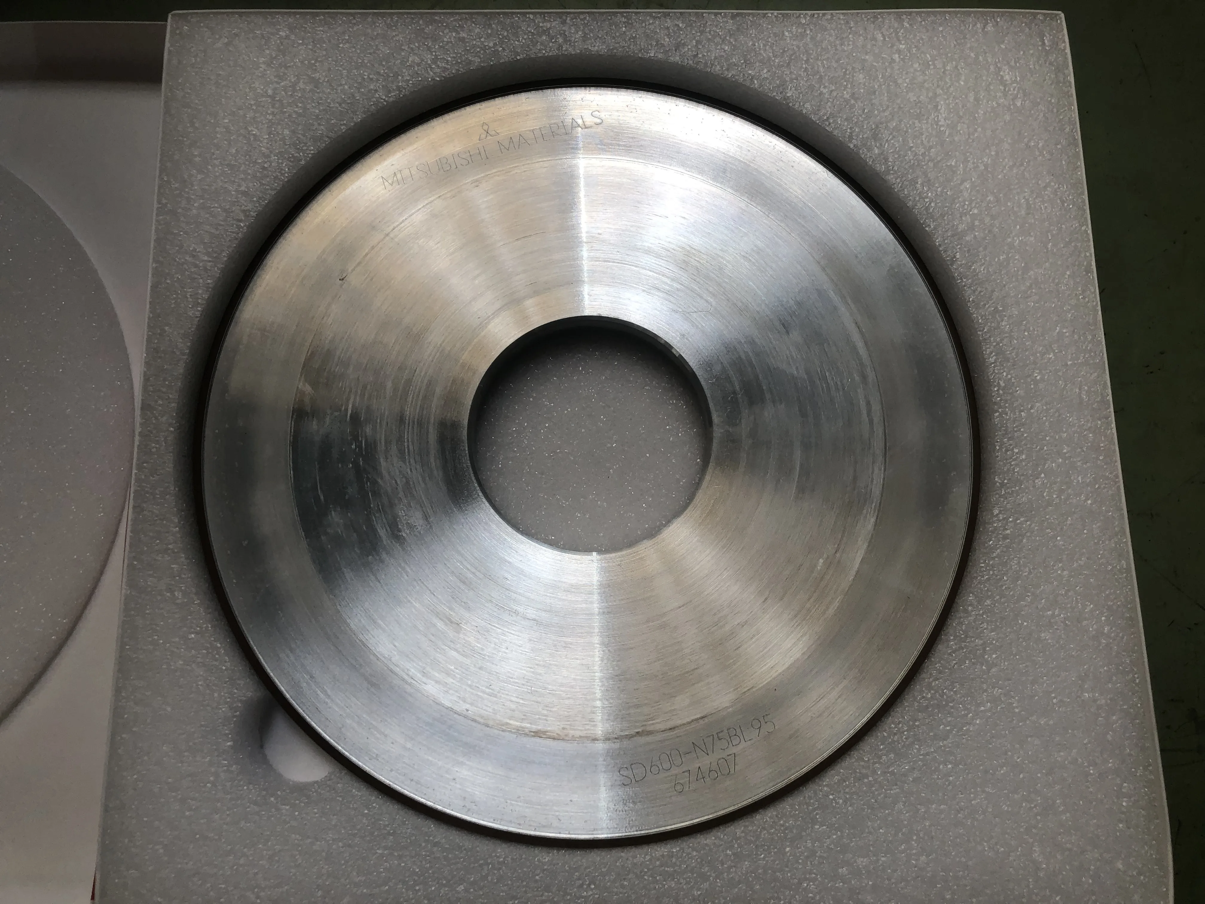 三菱マテリアル ダイヤモンドホイール SD600-N75BL95 674607 / MITSUBISHI MATERIALS Diamond Wheel SD600-N75BL95 674607 TW230026