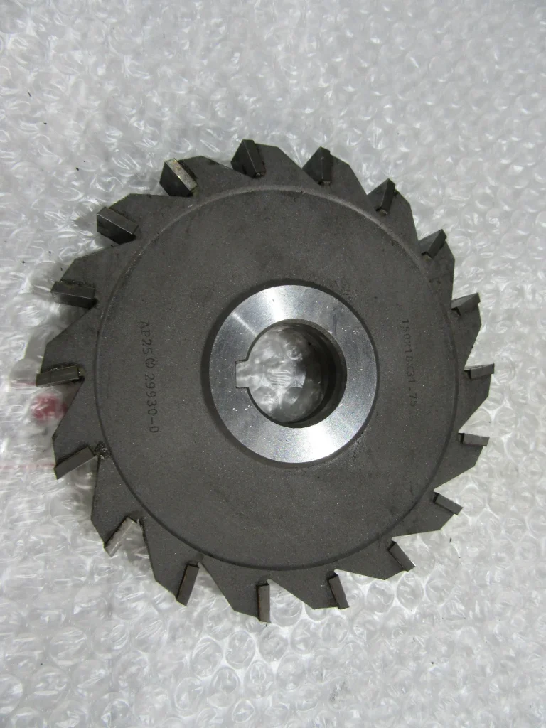 インボリュート歯車カッター 150x18x31.75 / Involute Gear Cutter 150x18x31.75 TW230068