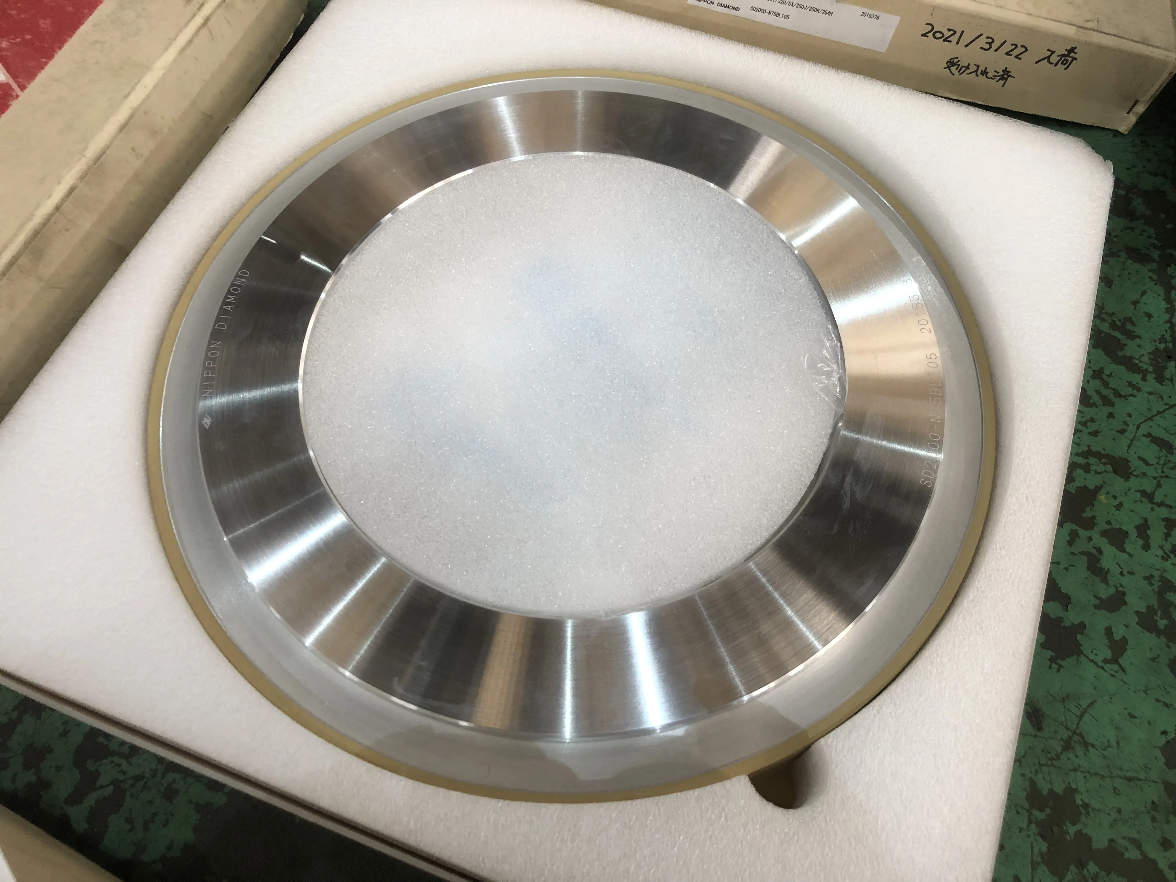 日本ダイヤモンド ダイヤモンドホイール SD2000-N75BL105 / NIPPON DIAMOND SD2000-N75BL105 TW240009
