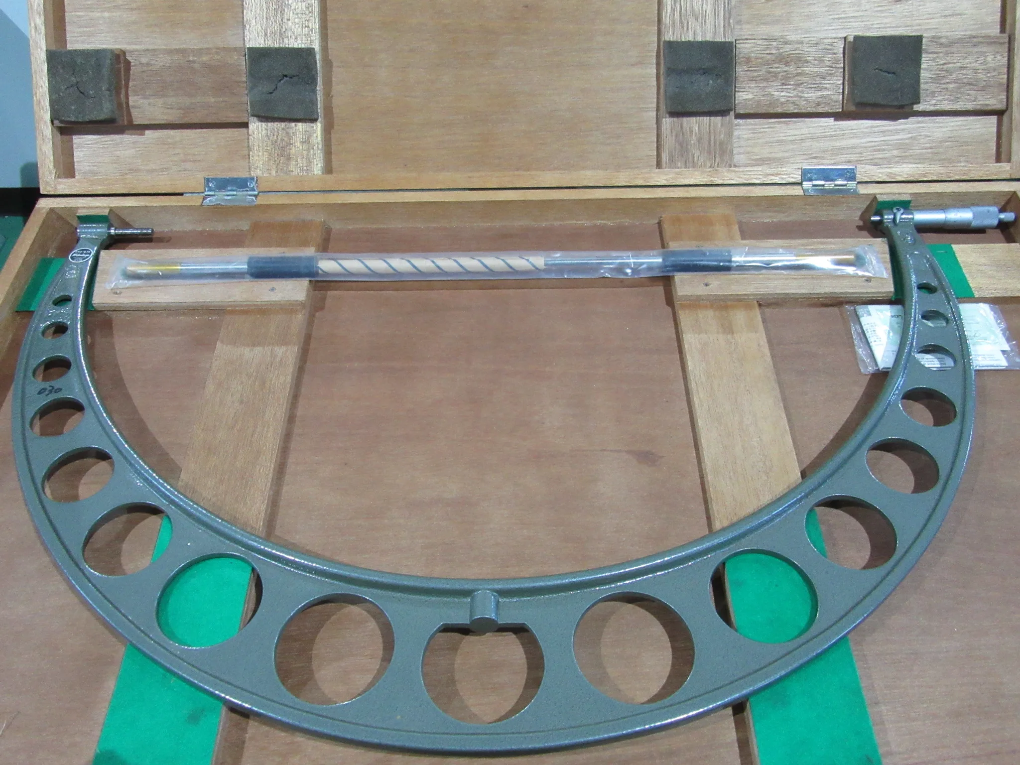 ミツトヨ/三豊製作所 外側マイクロメータ OM-675（103-163） / MITUTOYO Outside Micrometer OM-675（103-163）