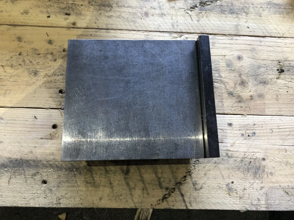 サインテーブル 本体サイズ：140ｘ120ｘ37ｍｍ / Sine Table 本体サイズ：140ｘ120ｘ37ｍｍ