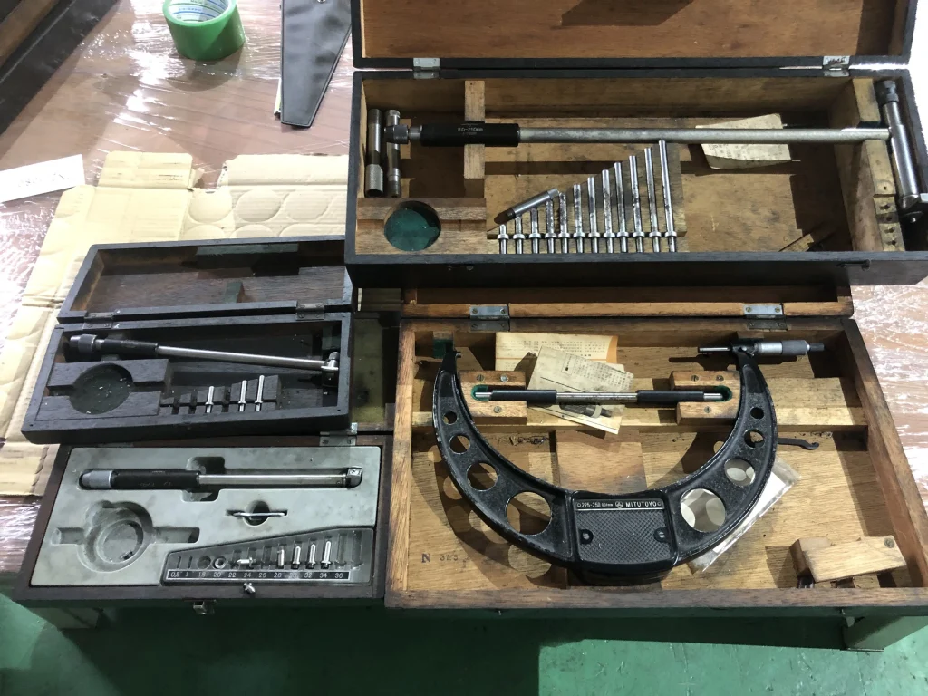 メーカー混在 測定工具 1山 1セット4個 / MIX Measuring Tools Assorted 1セット4個 TX210081