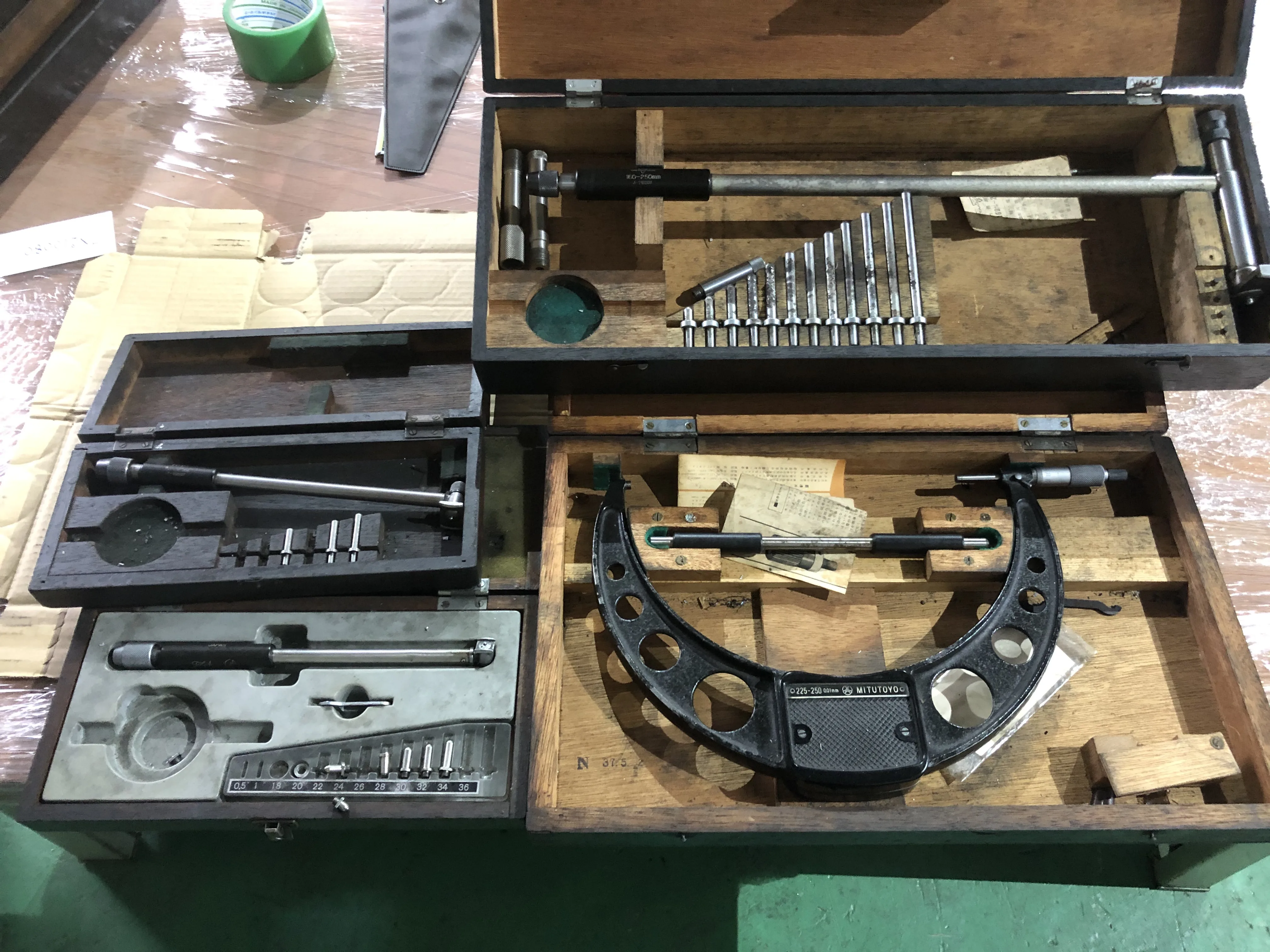 メーカー混在 測定工具 1山 1セット4個 / MIX Measuring Tools Assorted 1セット4個 TX210081