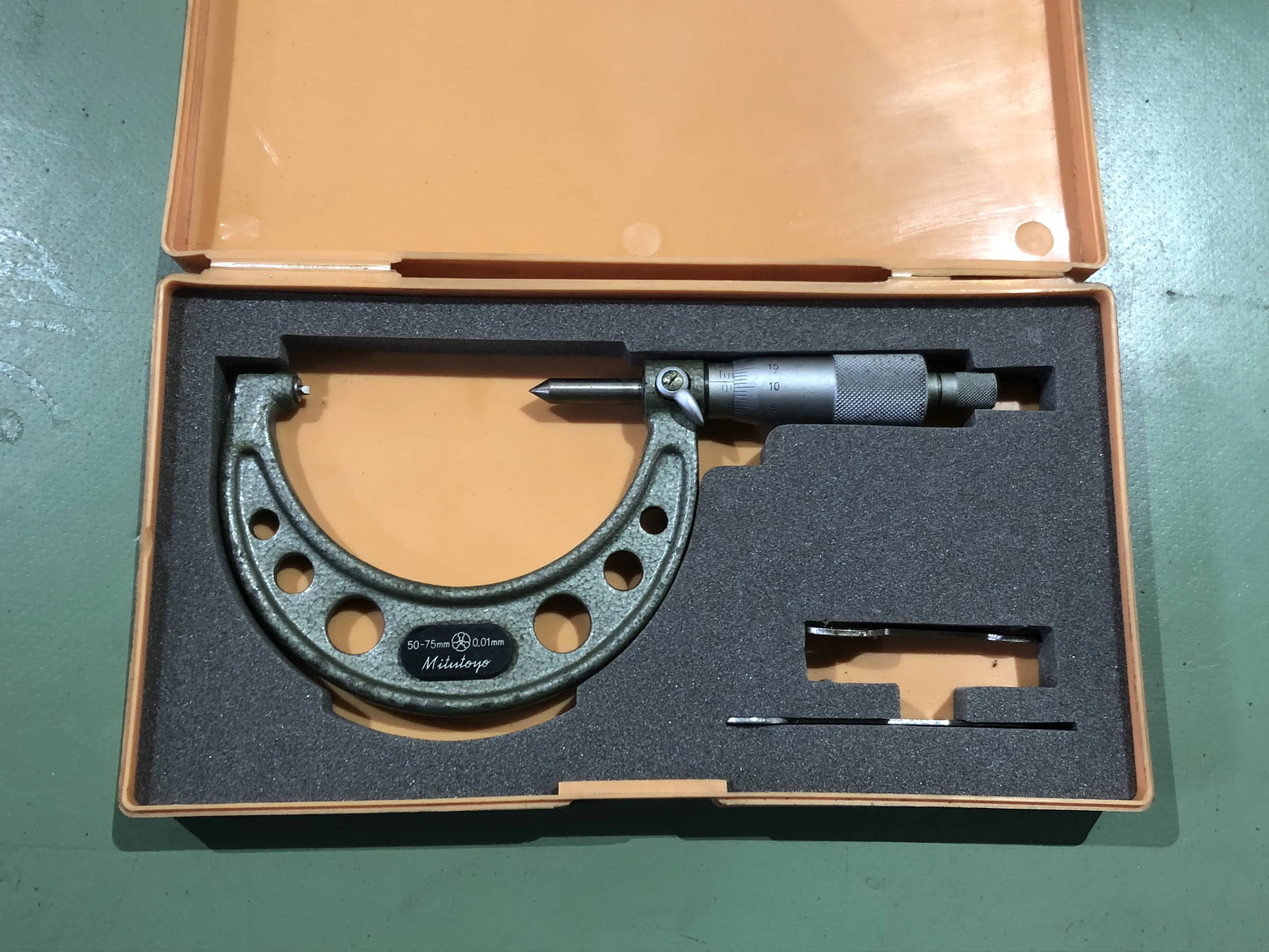 ミツトヨ/三豊製作所 ねじマイクロメータ 125-111（TMS-75） / MITUTOYO Outside Micrometer 125-111（TMS-75） TX220070