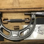 日本測定 NSK 外側マイクロメーター 100-125ｍｍ / JAPAN MICROMETER Outside Micrometer 100-125ｍｍ TX220101