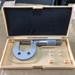 ミツトヨ/三豊製作所 外側マイクロメーター 102-301 M310-25 / MITUTOYO Outside Micrometer 102-301 M310-25 TX220169