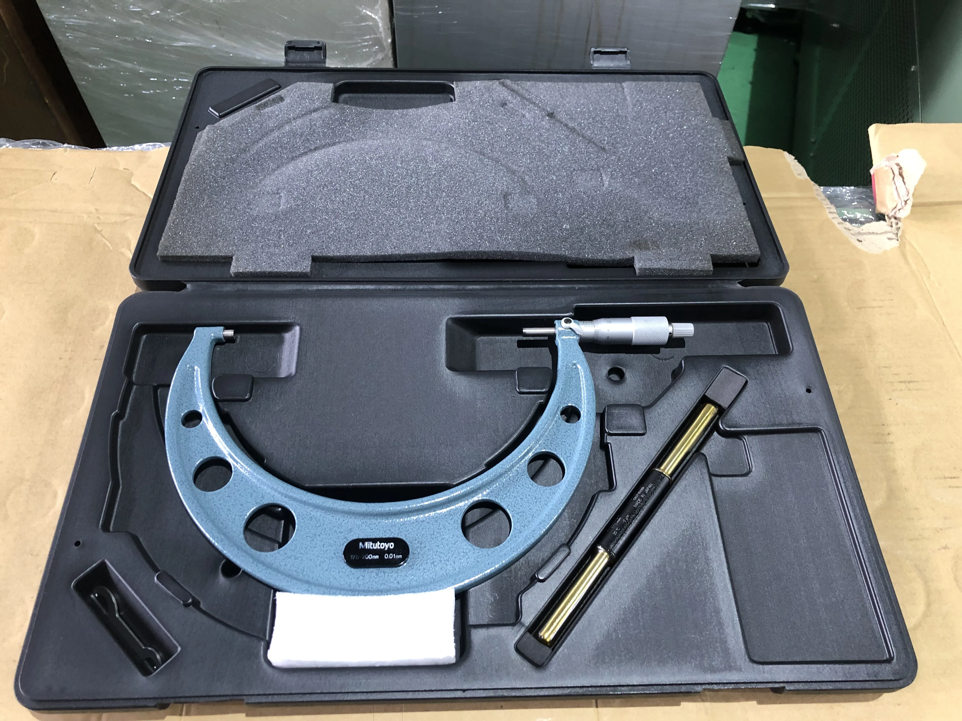 ミツトヨ/三豊製作所 外側マイクロメーター 175-200 / MITUTOYO Outside Micrometer 175-200 TX220210
