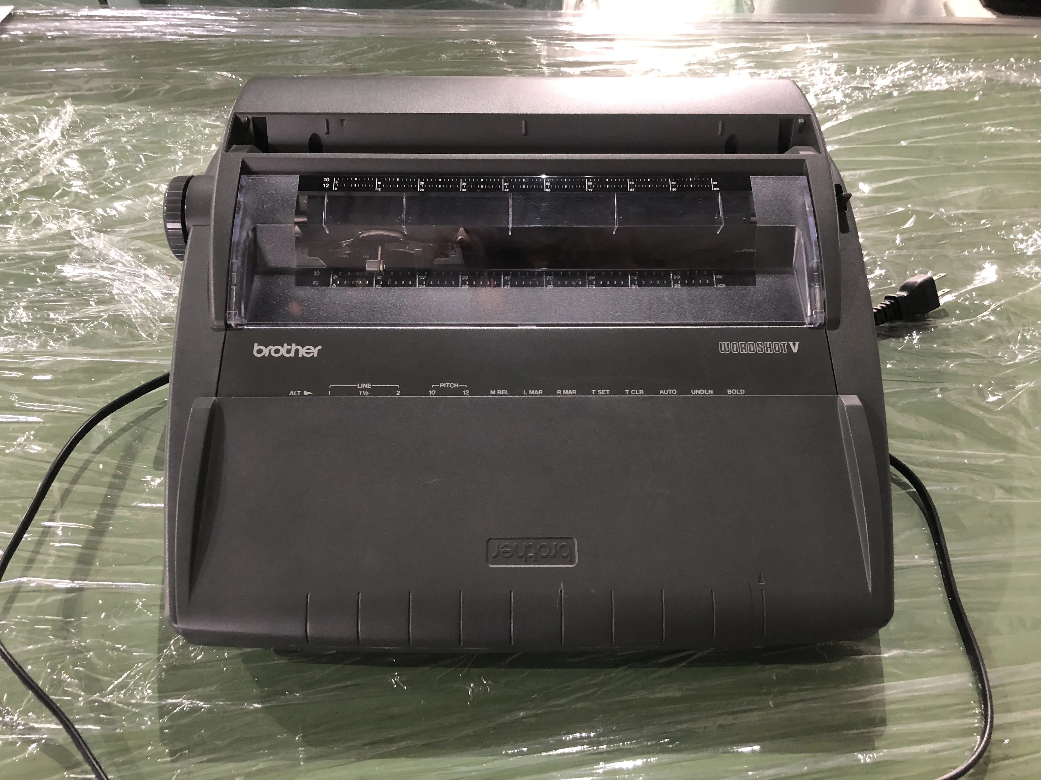 ブラザー工業 電子タイプライダー G4E935646 / BROTHER INDUSTRIES Electronic Typewriter G4E935646 TX220429