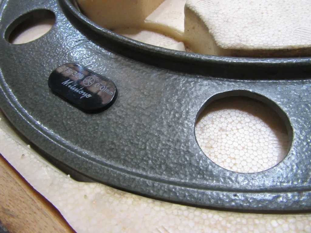 ミツトヨ/三豊製作所 外側マイクロメーター OM-300(測定範囲275-300)最小表示0.01mm(NO:103-148A) / MITUTOYO Outside Micrometer OM-300(測定範囲275-300)最小表示0.01mm(NO:103-148A) TX220480