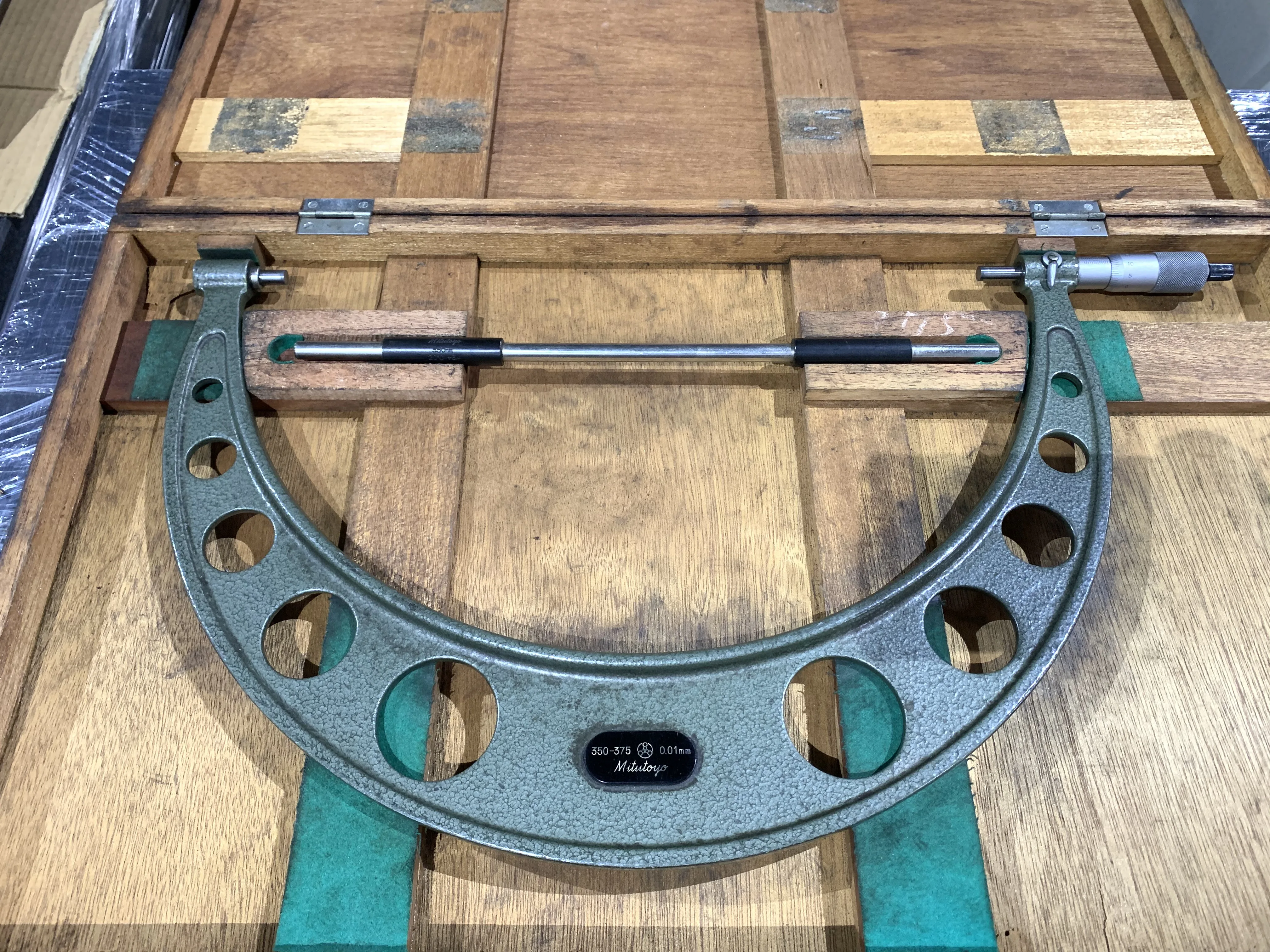 ミツトヨ/三豊製作所 外側マイクロメーター 測定範囲350-375mm(最小表示0.01mm) / MITUTOYO Outside Micrometer 測定範囲350-375mm(最小表示0.01mm) TX220492