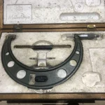ミツトヨ/三豊製作所 外側マイクロメーター 175-200 / MITUTOYO Outside Micrometer 175-200 TX220522