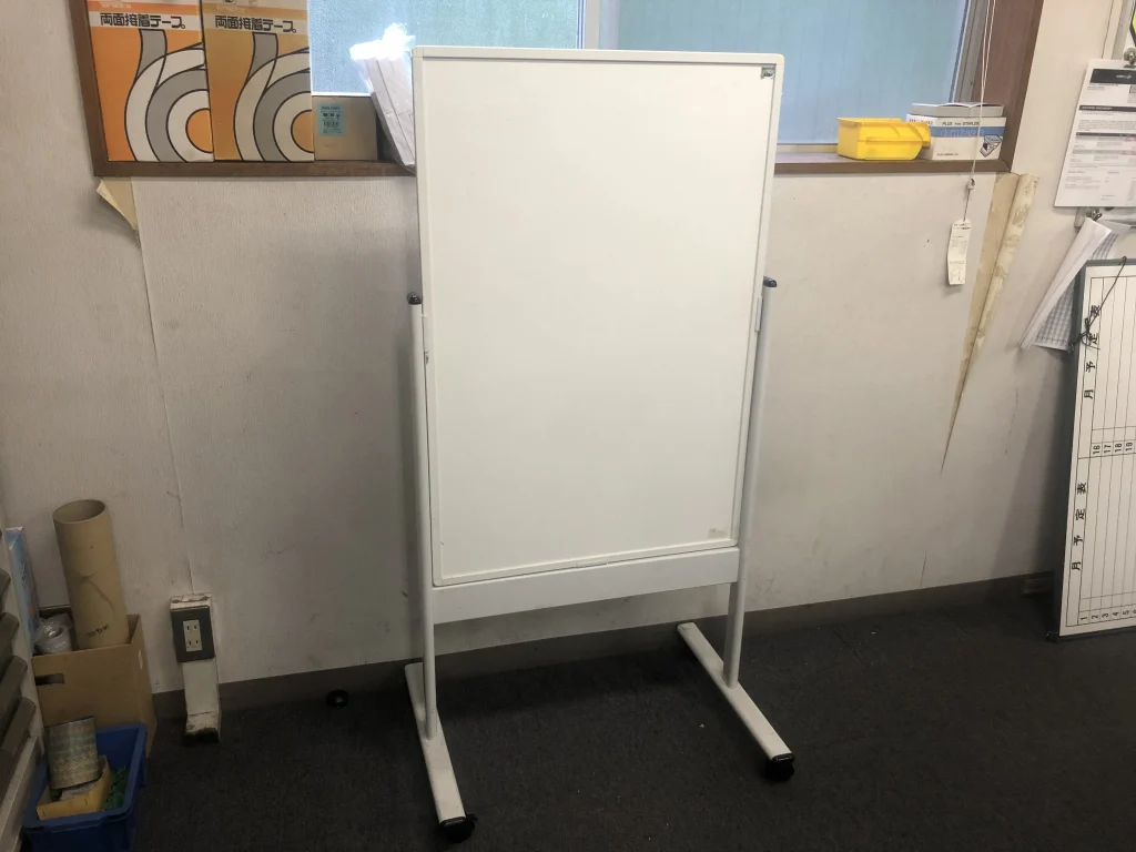 トラスコ中山 ホワイトボード 600ｘ470ｘ1300ｍｍ / TRUSCO NAKAYAMA CORPORATION Whiteboard 600ｘ470ｘ1300ｍｍ TX230175