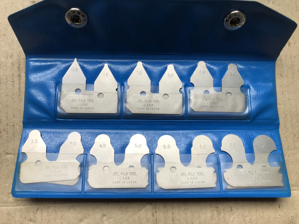 フジツール ラジアスゲージセット NO.L300MA / FUJI TOOL Radius Gauge Set NO.L300MA TX230178