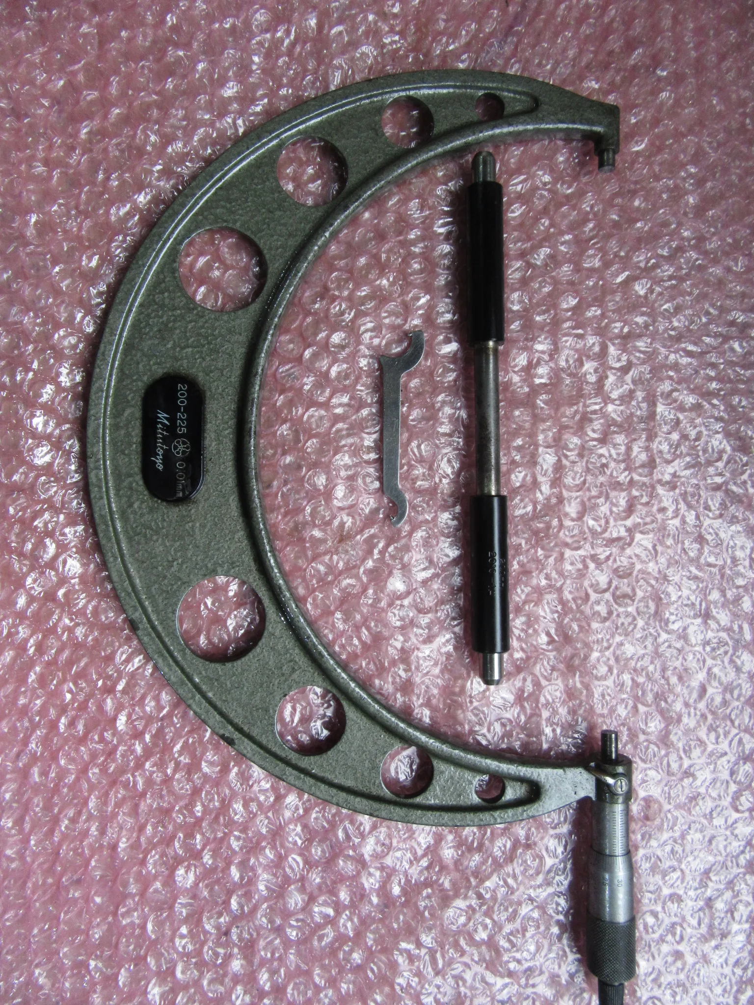 ミツトヨ/三豊製作所 外側マイクロメーター 測定範囲：200-225mm(0.01mm) / MITUTOYO Outside Micrometer 測定範囲：200-225mm(0.01mm) TX230185