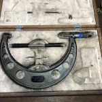 ミツトヨ/三豊製作所 外側マイクロメーター 200-225 0.01ｍｍ / MITUTOYO Outside Micrometer 200-225 0.01ｍｍ TX230225