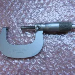 ミツトヨ/三豊製作所 外側マイクロメーター 測定範囲25-50mm 目量0.01mm / MITUTOYO 測定範囲25-50mm 目量0.01mm TX240003