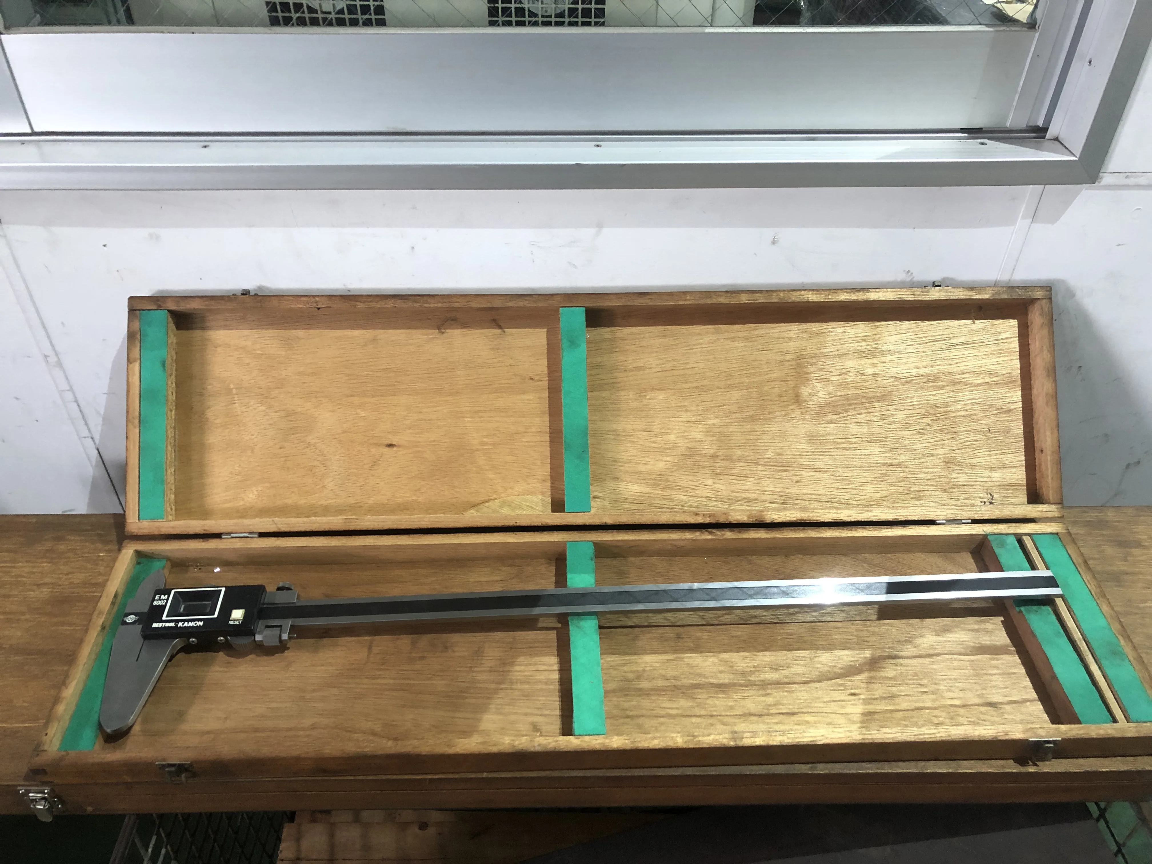 中村製作所 KANON ノギス EM-6002 / NAKAMURA MFG EM-6002 TX240023