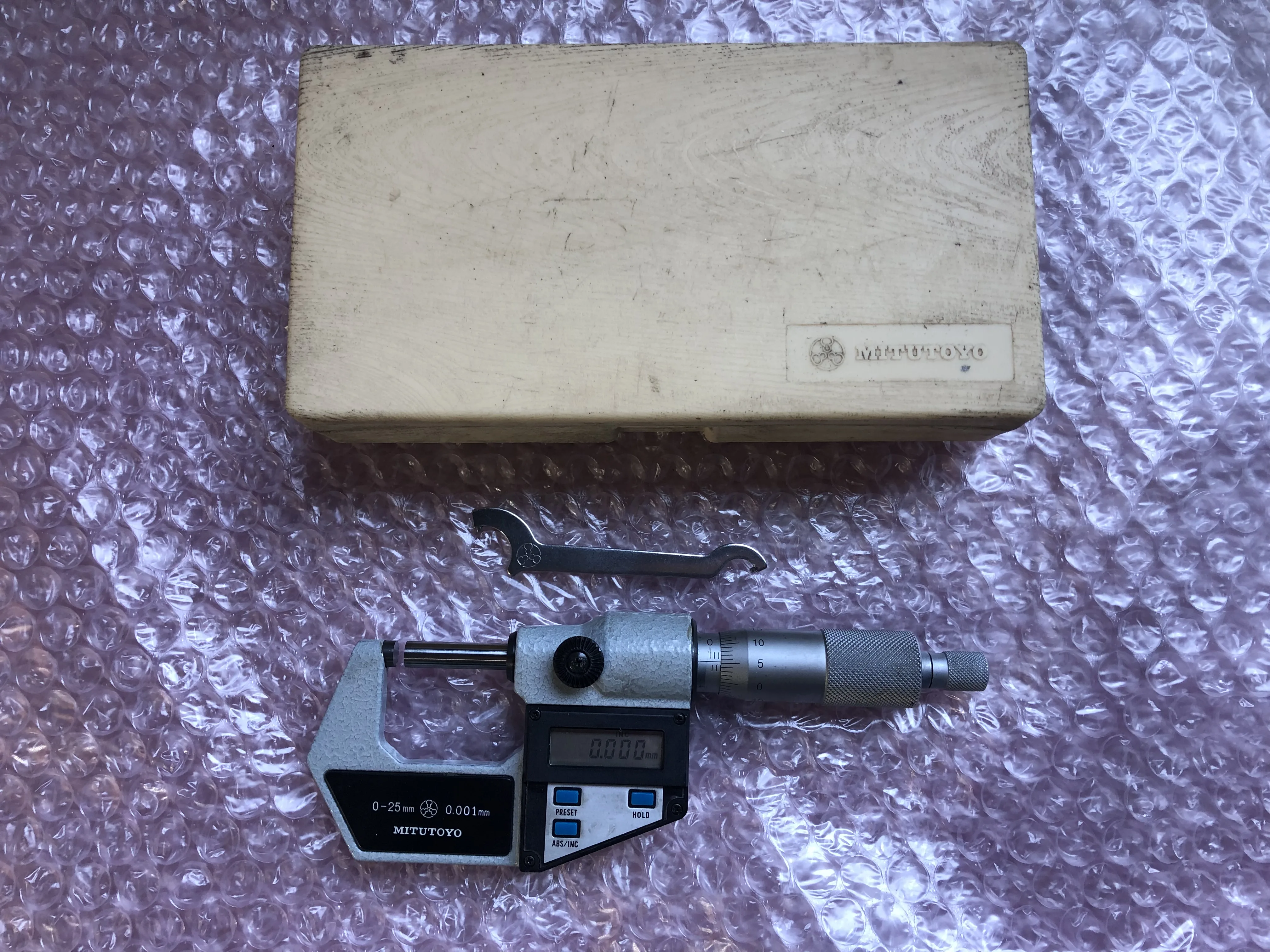 ミツトヨ/三豊製作所 デジマチックマイクロメータ MDC-25(293-401) / MITUTOYO MDC-25(293-401) TX250180