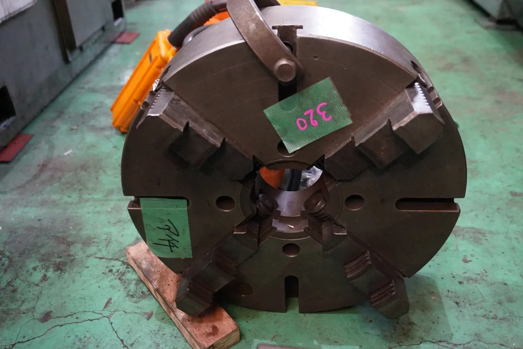 不明 4爪チャック 不明 / Unknown 4-Jaw Chuck 不明