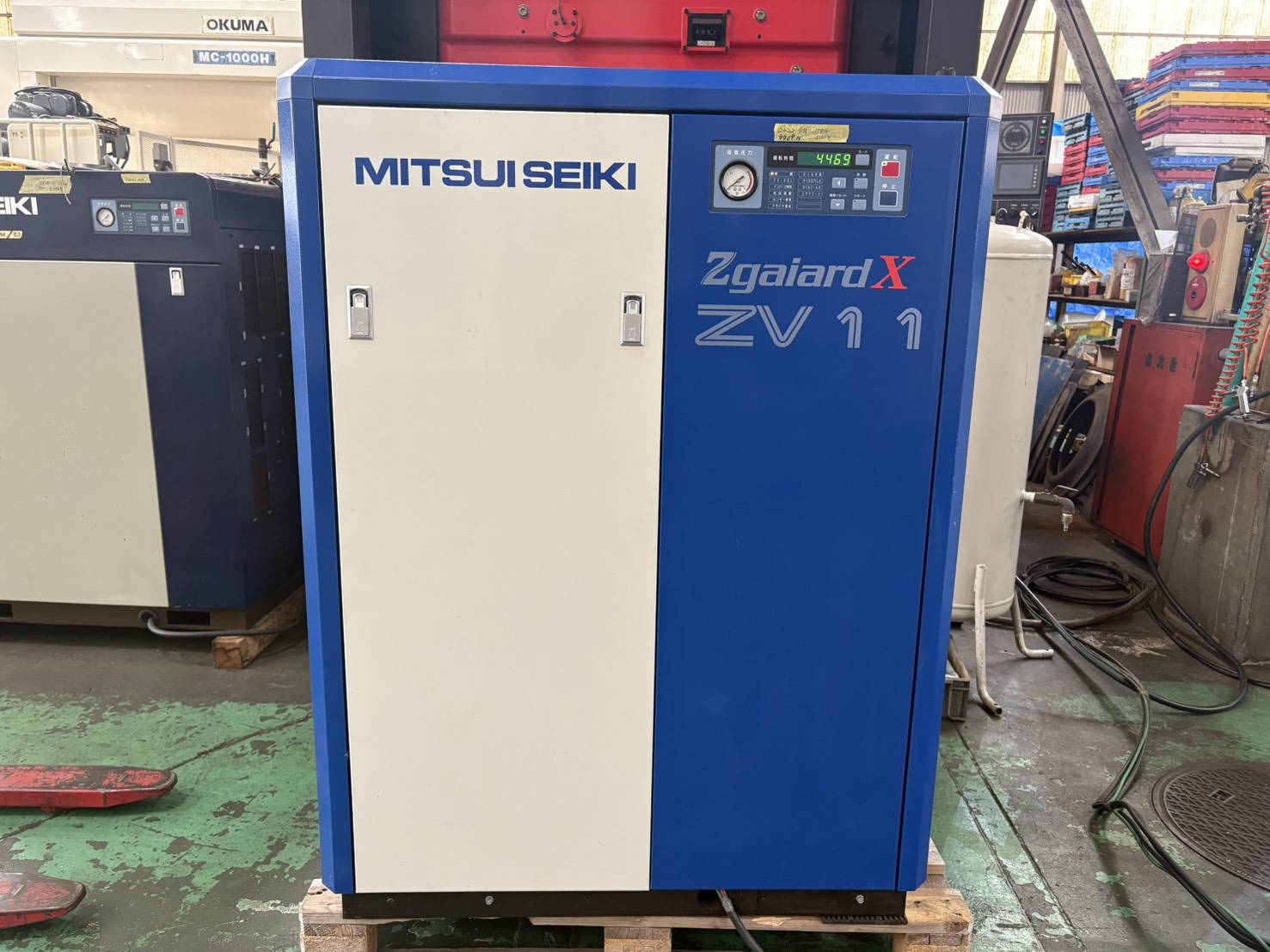 三井精機工業 11kWスクリューコンプレッサー ZV11AX-R（2022年製） 正面