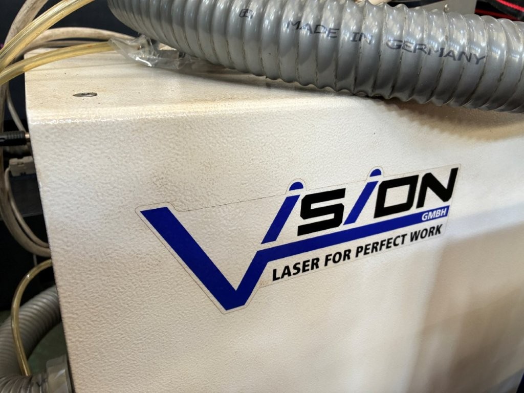 VISION GmbH LWI IV Flexx 120W Precision Laser Welding Machine (2007)　logo